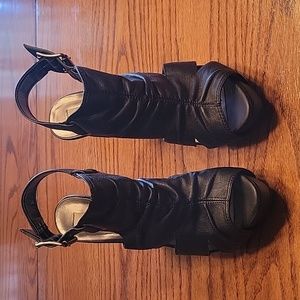 Simply Vera Wang Landy Heel